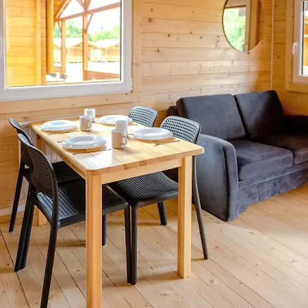 Holiday home Bogdanka Park